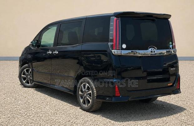 Toyota Noah 2020 Matt Black