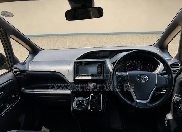 Toyota Noah 2020 Matt Black