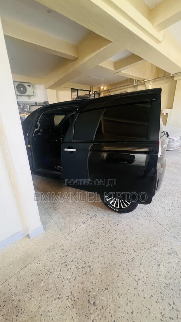Toyota Spade 1.5 2015 Black