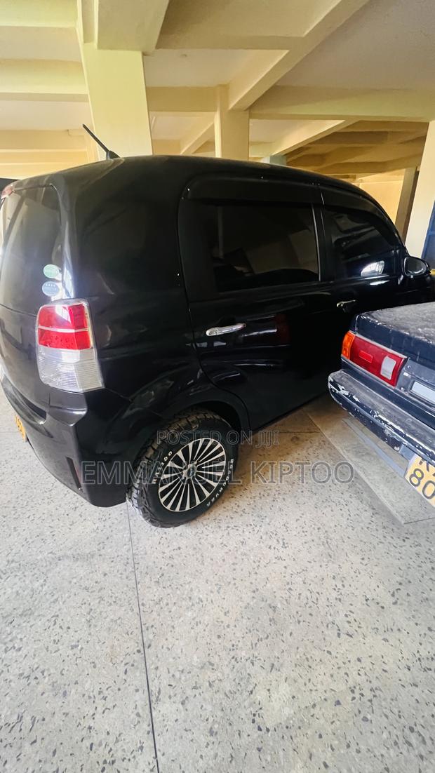 Toyota Spade 1.5 2015 Black