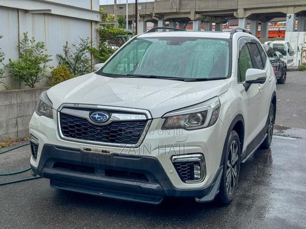 Subaru Forester 2019 White