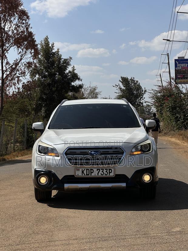 Subaru Outback 2.5i Premium AWD 2016 White