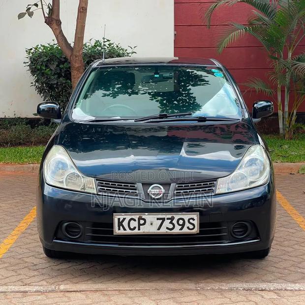 Nissan Wingroad 2012 Black