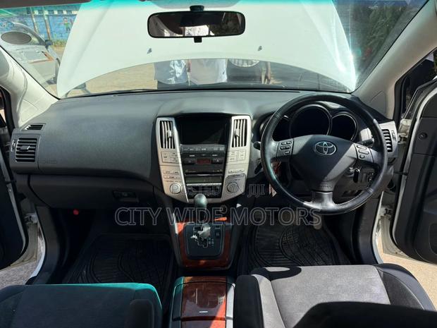Toyota Harrier 2013 White