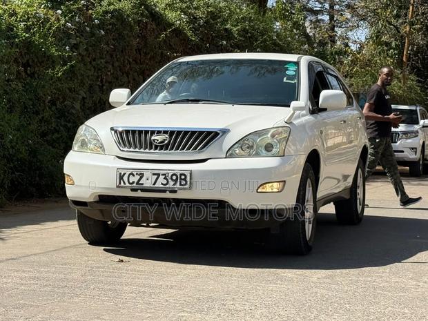 Toyota Harrier 2013 White