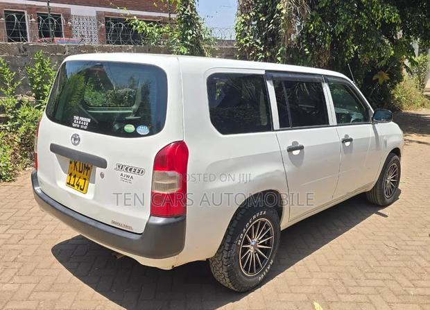 Toyota Probox 2016 White