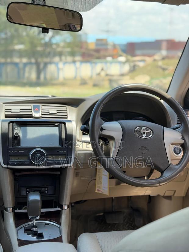 Toyota Premio 2013 Beige