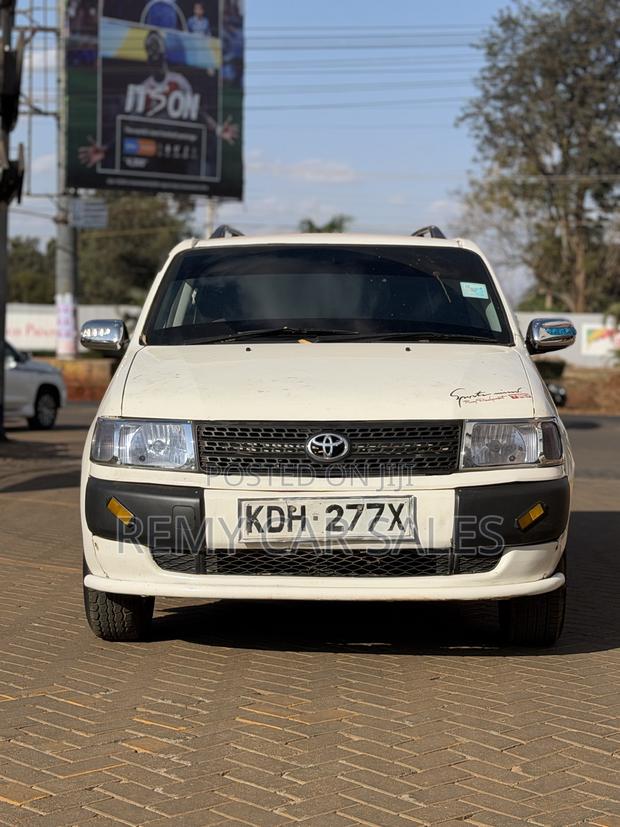 Toyota Probox 2014 White