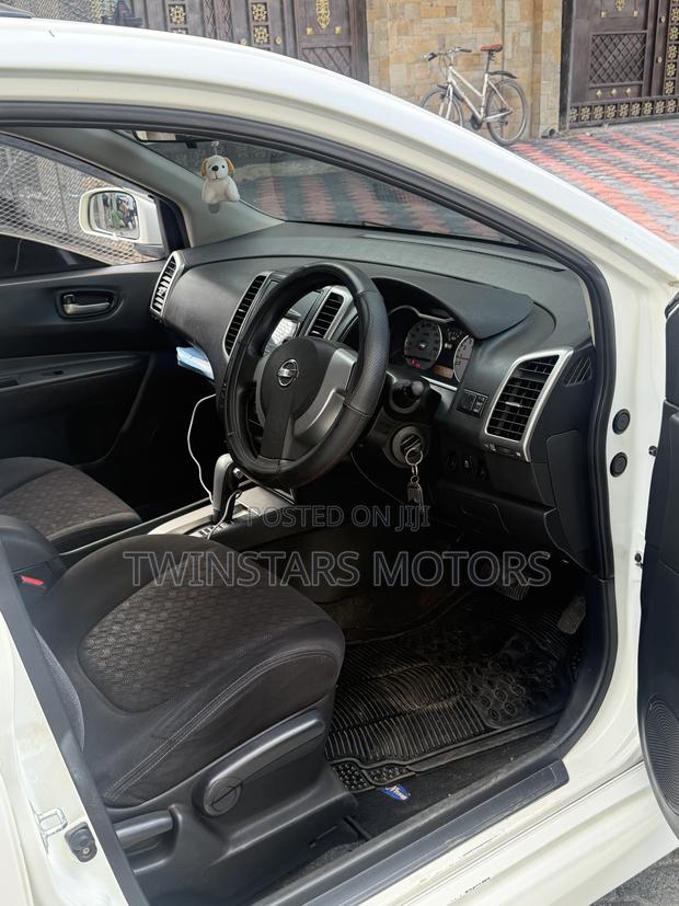 Nissan Wingroad 2015 White