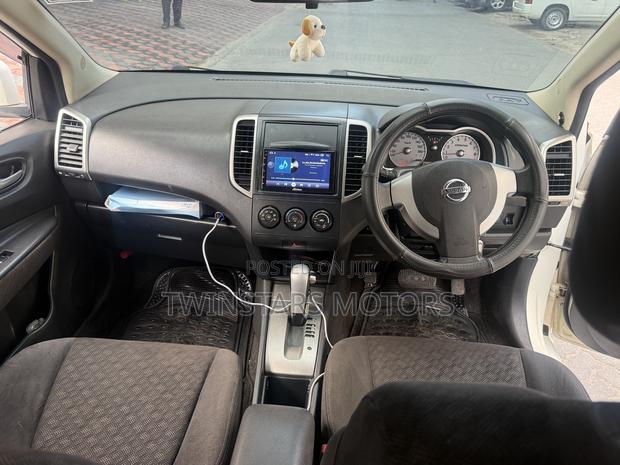 Nissan Wingroad 2015 White