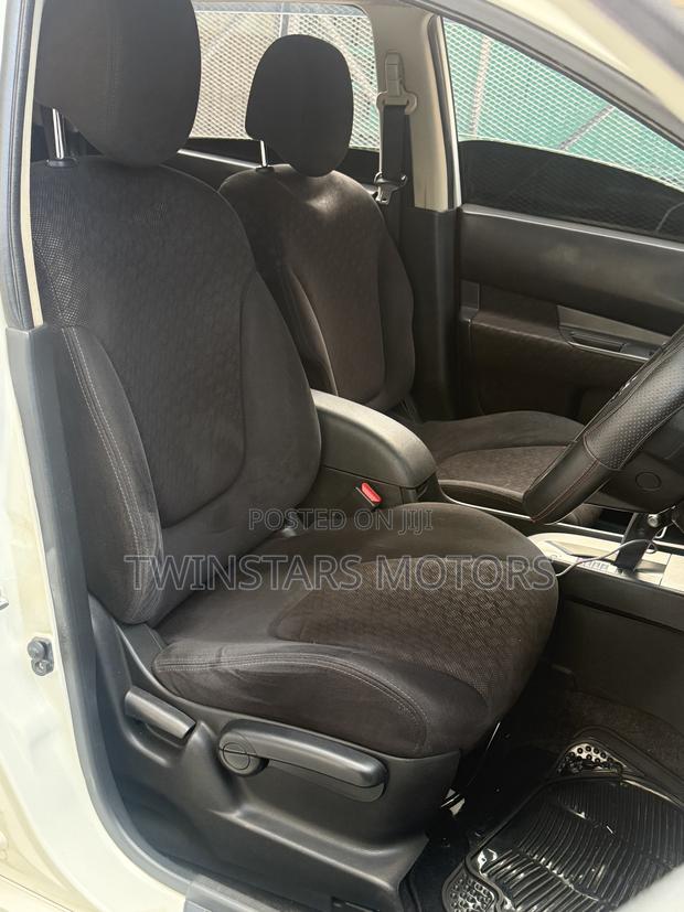 Nissan Wingroad 2015 White