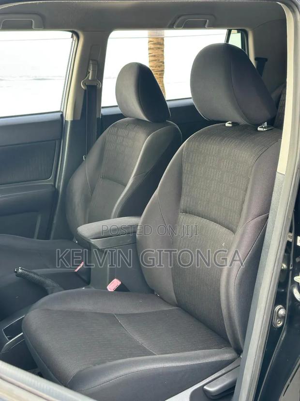 Toyota Corolla Rumion 2015 Black