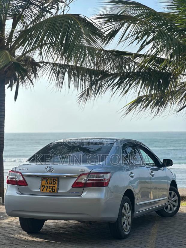 Toyota Premio 2015 Silver