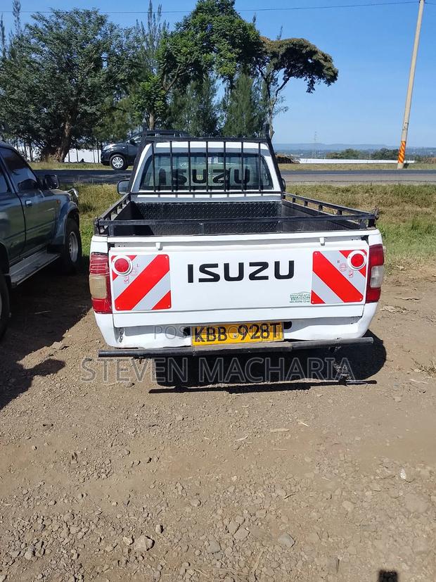 Isuzu D-MAX 2008 White