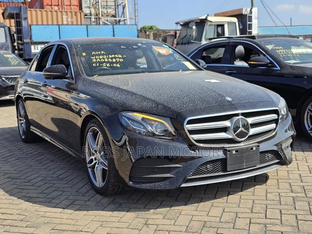 Mercedes-Benz E200 2019 Black