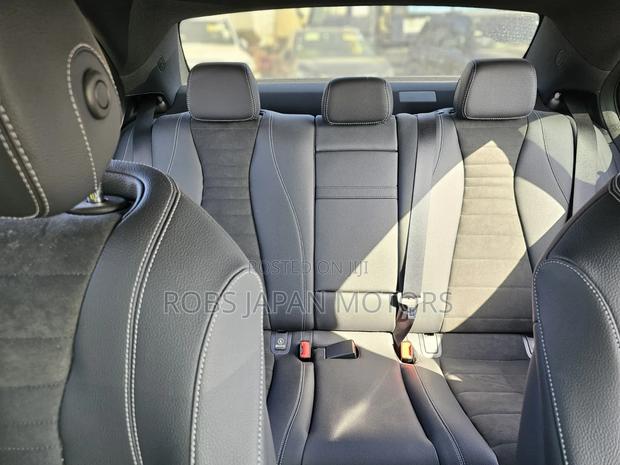 Mercedes-Benz E200 2019 Black