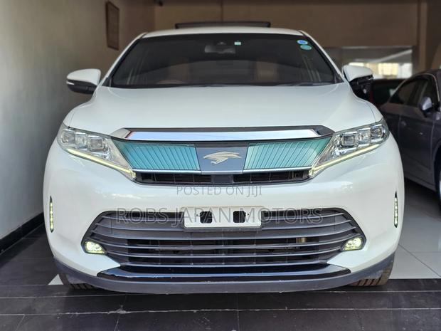 Toyota Harrier 2019 Off white
