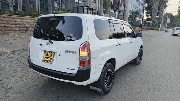 Toyota Succeed 2018 White