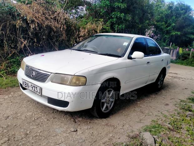 Nissan Sunny 2005 White