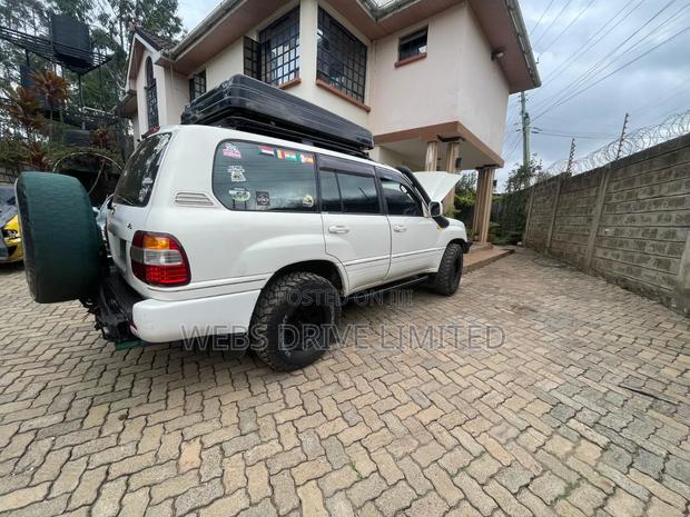 Toyota Land Cruiser 1999