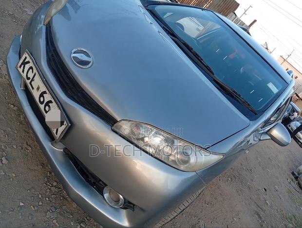 Toyota Wish 2010 Silver