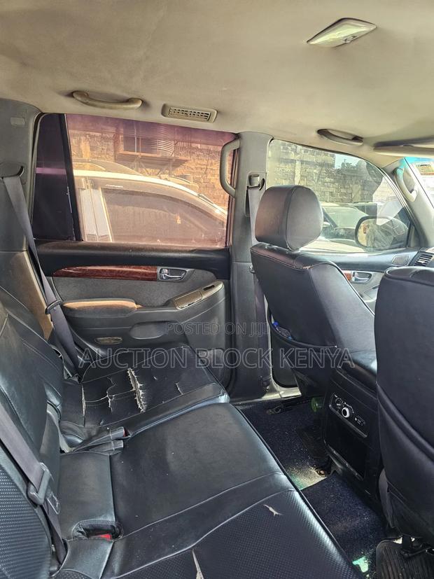 Toyota Land Cruiser Prado 2003 Gray
