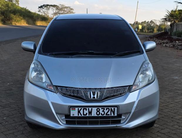 Honda Fit 2012 Silver