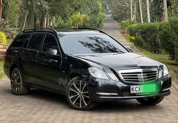 Mercedes-Benz E250 2012 Black