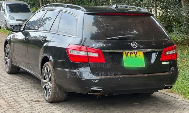 Mercedes-Benz E250 2012 Black