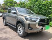 Toyota Hilux 2022 Gray for sale