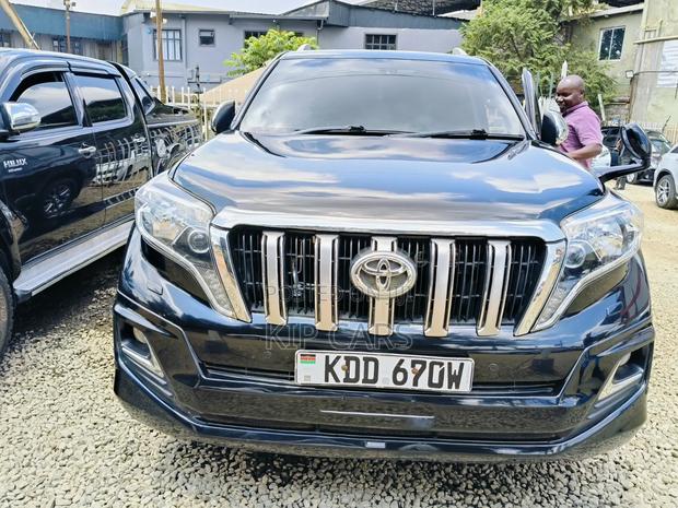 Toyota Land Cruiser Prado 2016 Black