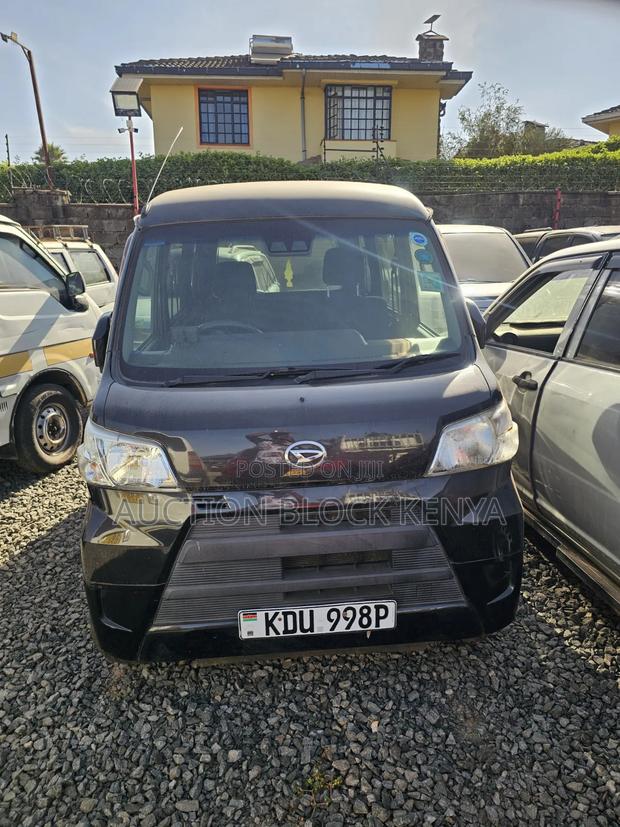 Daihatsu Atrai 2018 Black