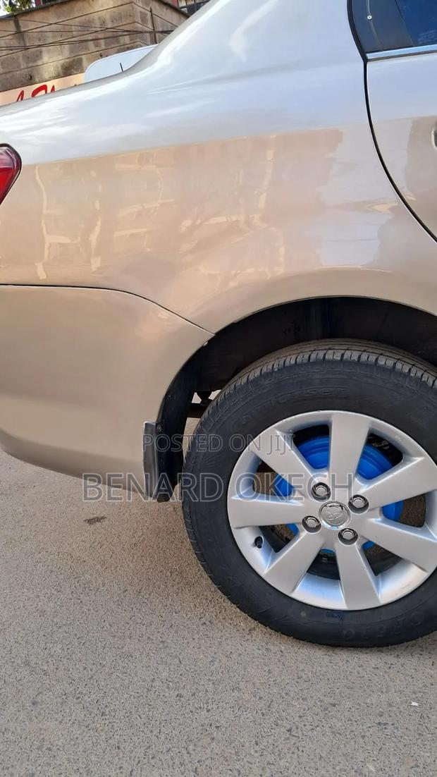 Toyota Axio 2013 Gold