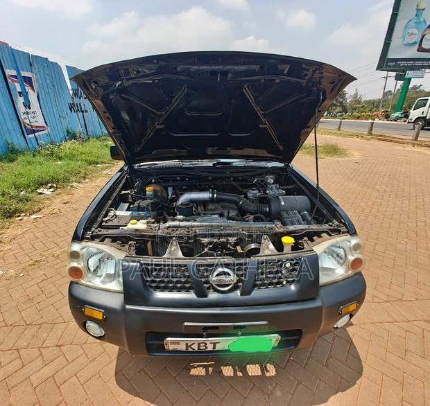 Nissan Hardbody 2012 Green