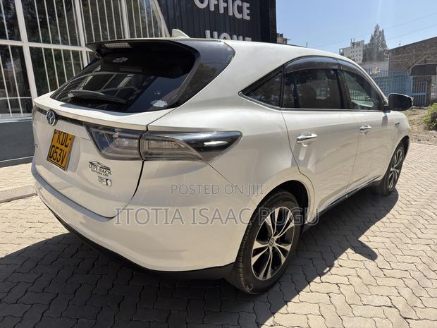 Toyota Harrier 2016 White