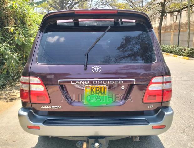 Toyota Land Cruiser Prado 2006 Maroon
