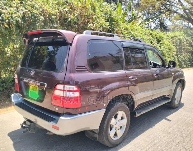 Toyota Land Cruiser Prado 2006 Maroon