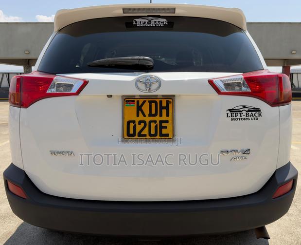 Toyota RAV4 Limited 4dr SUV AWD (2.5L 4cyl 6A) 2014 White