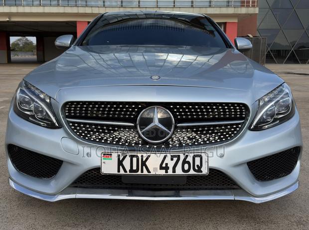 Mercedes-Benz C200 2015 Blue