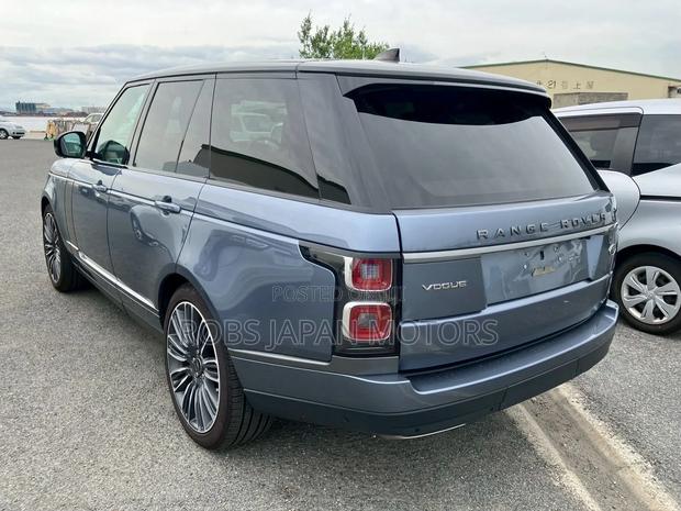 Land Rover Range Rover Vogue 2021 Teal