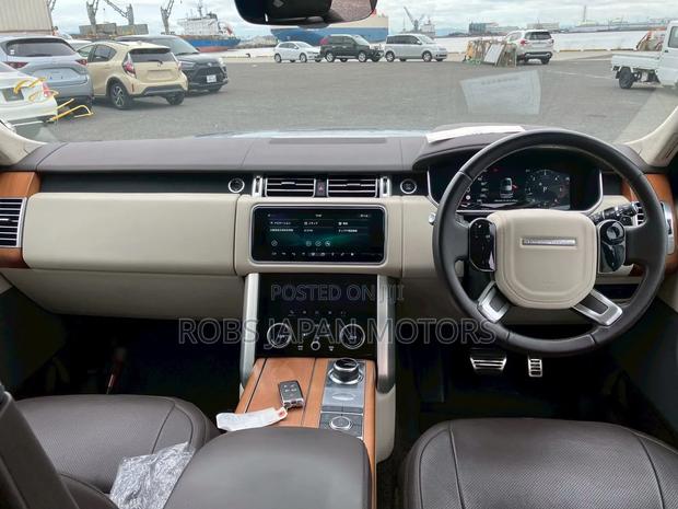 Land Rover Range Rover Vogue 2021 Teal