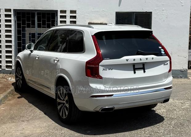 Volvo XC90 2019 Pearl