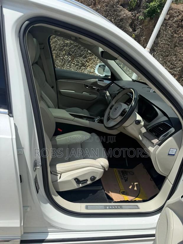Volvo XC90 2019 Pearl