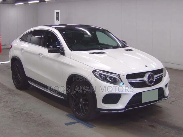 Mercedes-Benz GLE-Class 2019 Off white