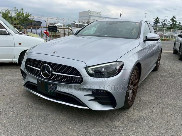Mercedes-Benz E200 2021 Silver