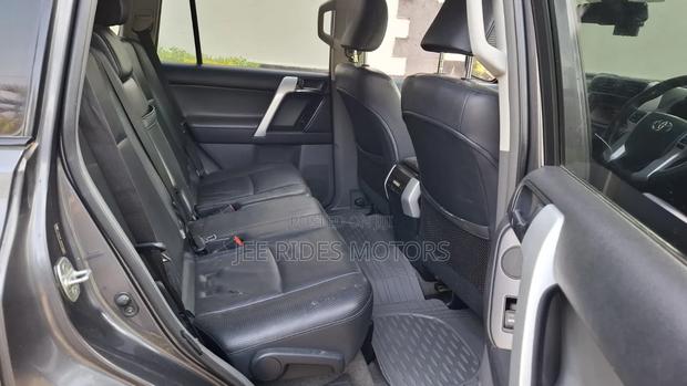 Toyota Land Cruiser Prado 2010 Gray