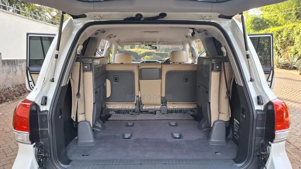 Toyota Land Cruiser 2008 White