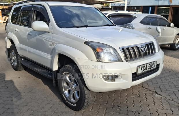 Toyota Land Cruiser Prado 2008 White