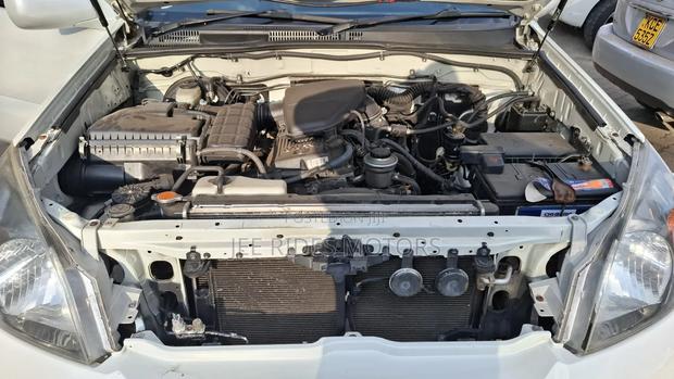 Toyota Land Cruiser Prado 2008 White