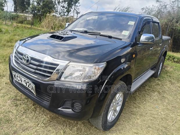 Toyota Hilux 2011 Black